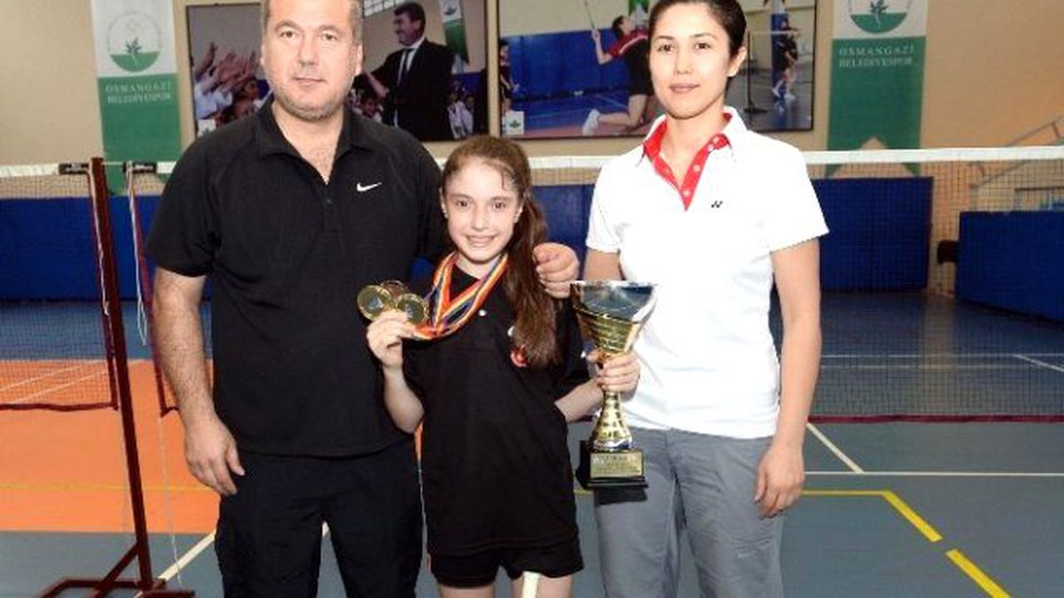 Ayça Özgür, Badmintonda Balkan Şampiyonu Oldu