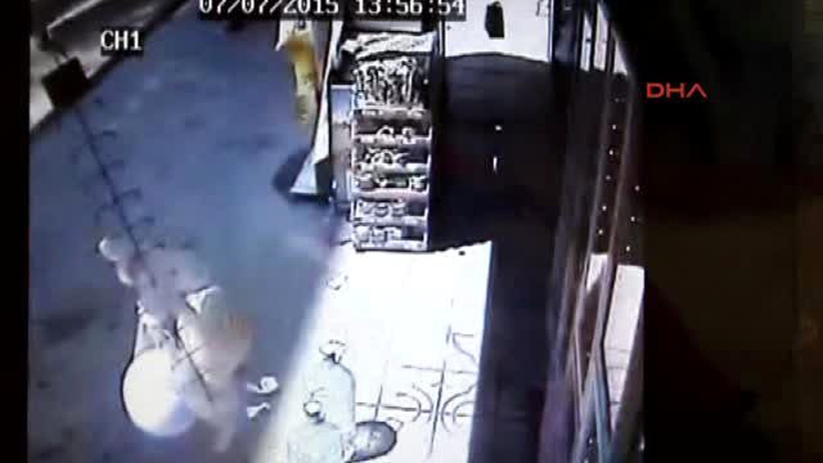 Aydın Ekmek Kavgasında 2 Kişi Yaralandı
