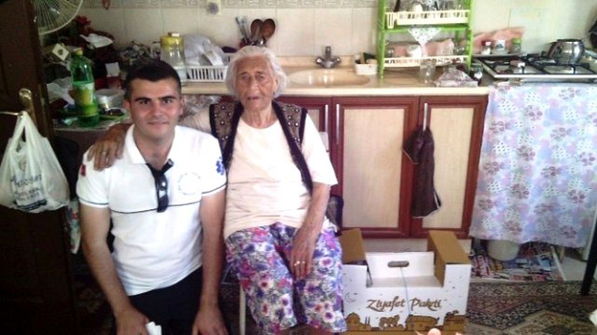Ayvalık Belediyesinden Evde Bakım Desteği