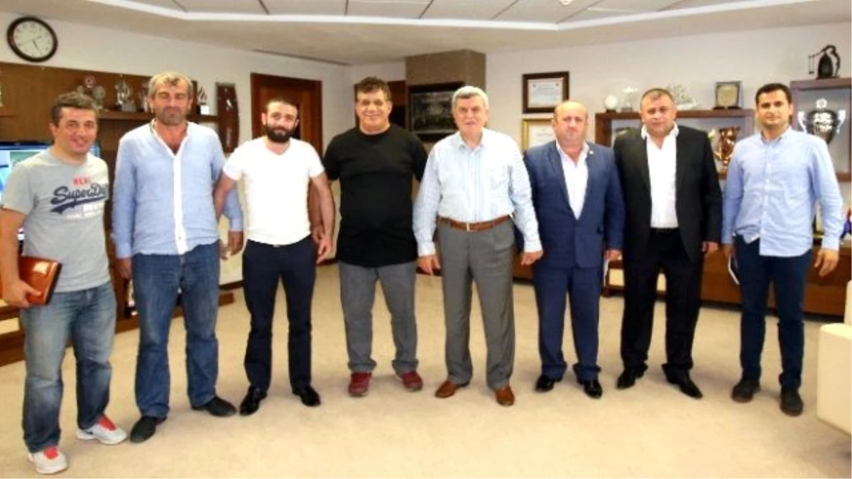 Başkan Karaosmanoğlu: "Spor\'un Her Branşı Kıymetlidir"