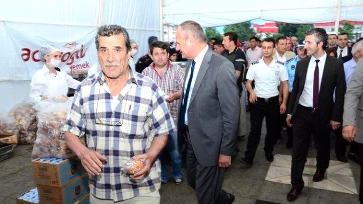Başkan Keleş Halkla Birlikte İftarını Açtı