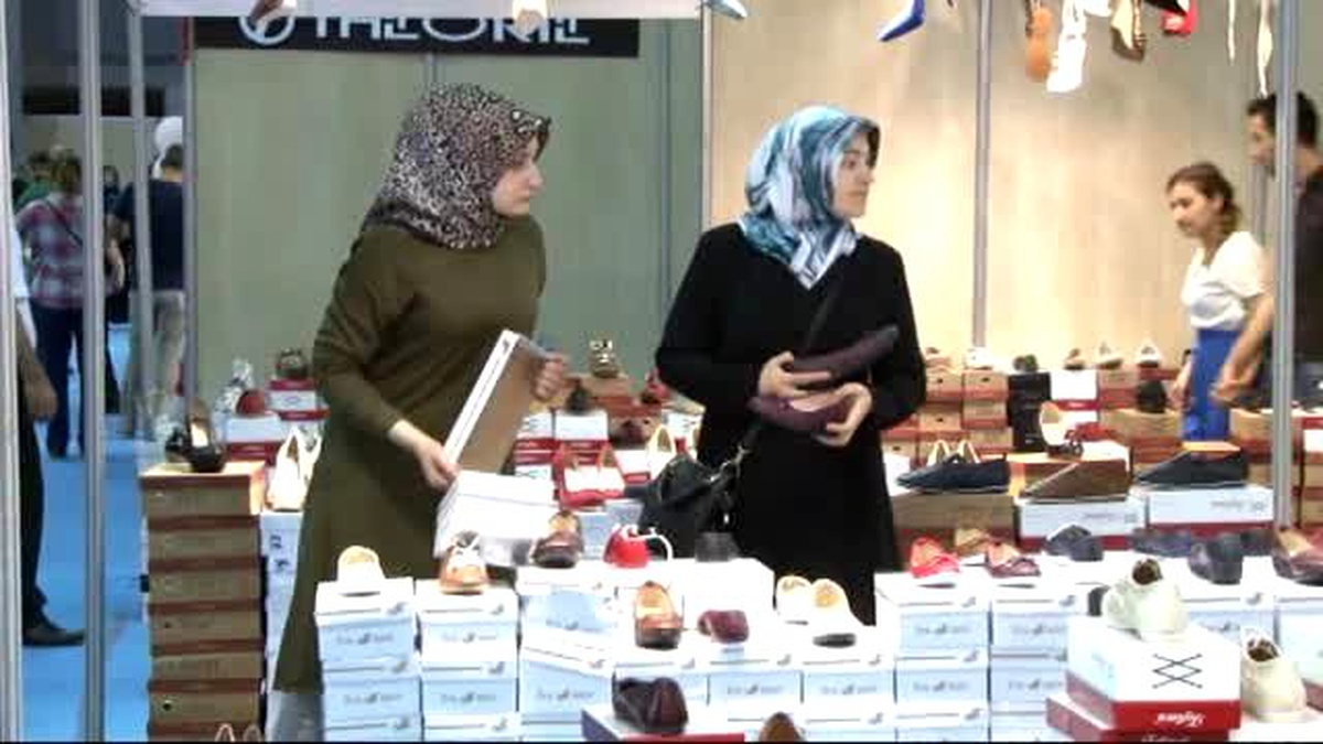 Bayram Alışveriş Günleri?nde Kasalarda Kuyruklar Oluştu