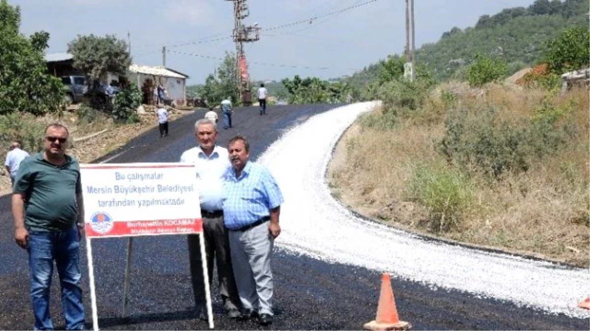 Büyükşehir Esenpınar Yolu\'nu Asfaltladı