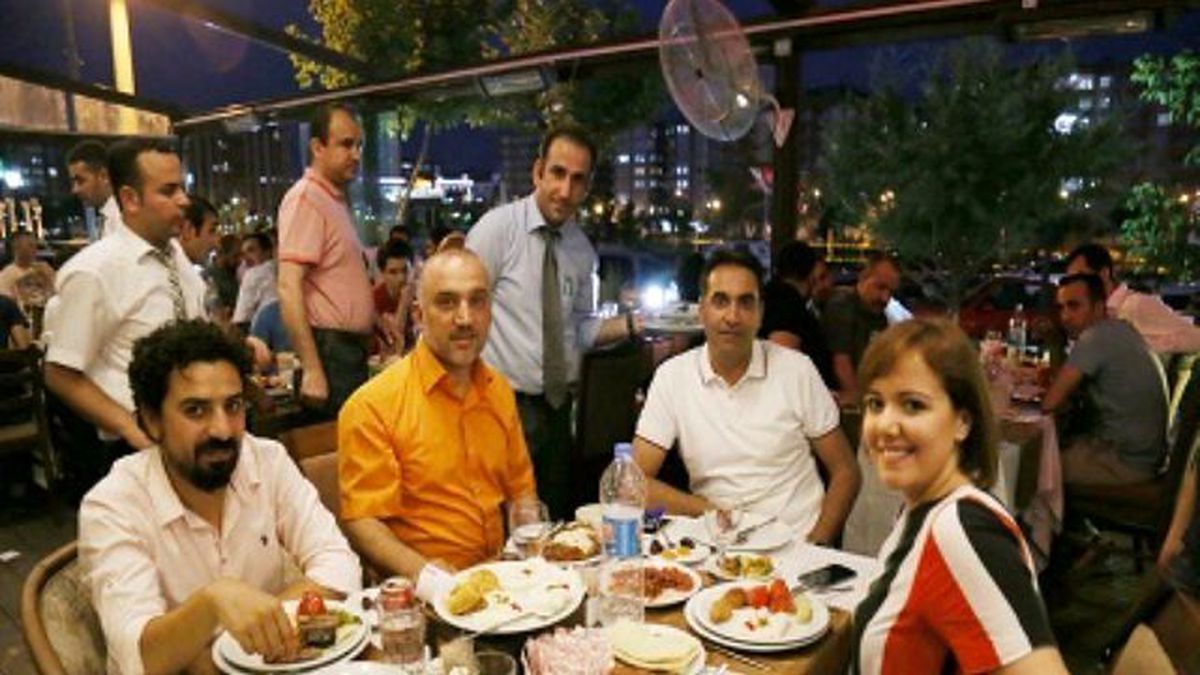 Diyarbakır\'da Eczacılar İftarda Buluştu