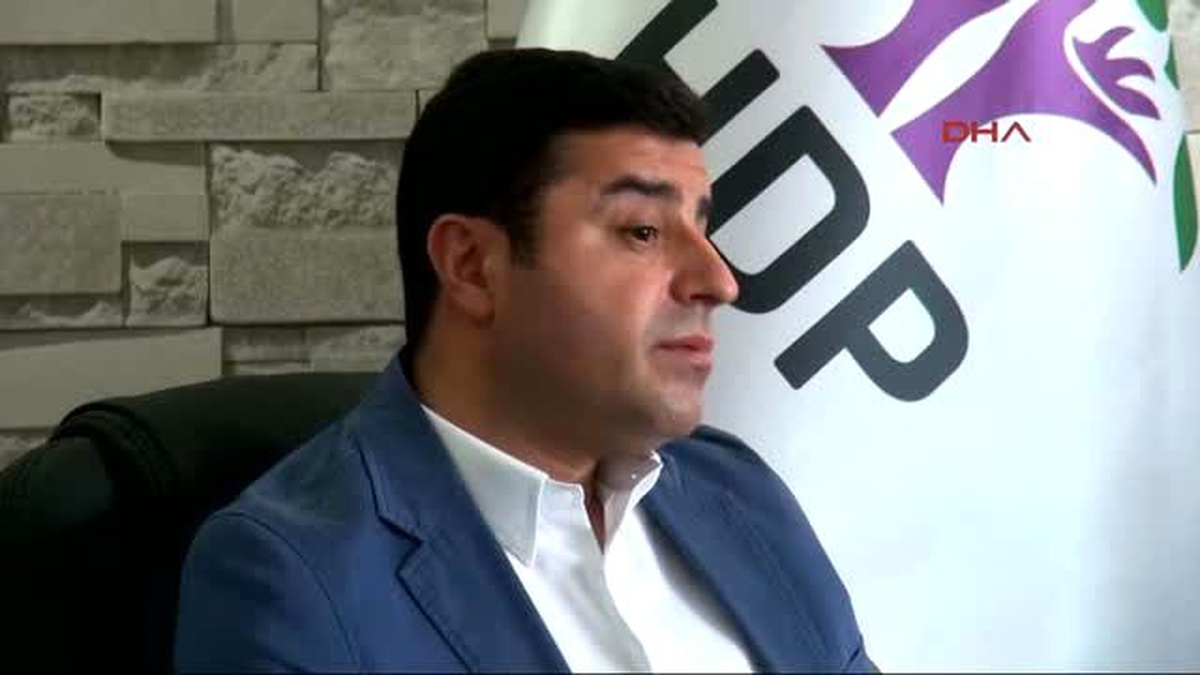 Diyarbakır Demirtaş Cumhurbaşkanı\'nın Hükümet Kurmak İçin Uzun Süredir Görev Vermemesi Normal Değil
