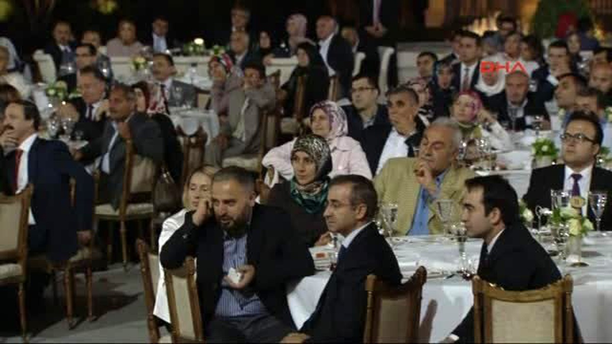 Erdoğan: Şu Masa Geçenlerde Gazetelerde Yazan Meşhur Masadır Çok Komik Bir Rakamla ve Suntadır O...
