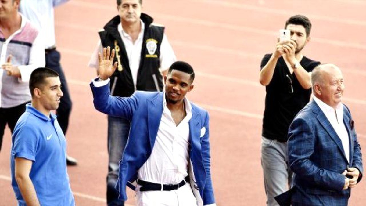 Eto\'o Antalyaspor\'a İmza Attı (2-Yeniden)