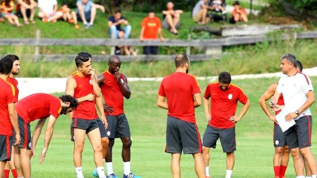 Galatasaray\'da Yeni Sezon Hazırlıkları Sürüyor