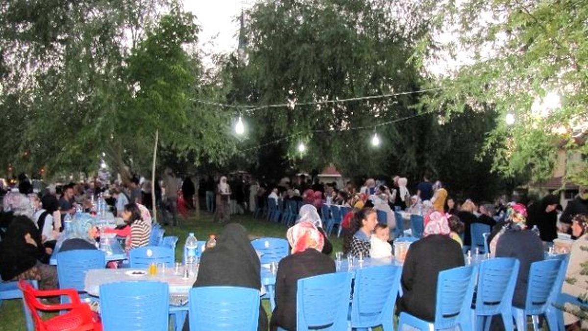 Hisarcık Belediyesinden Mahalle İftarı