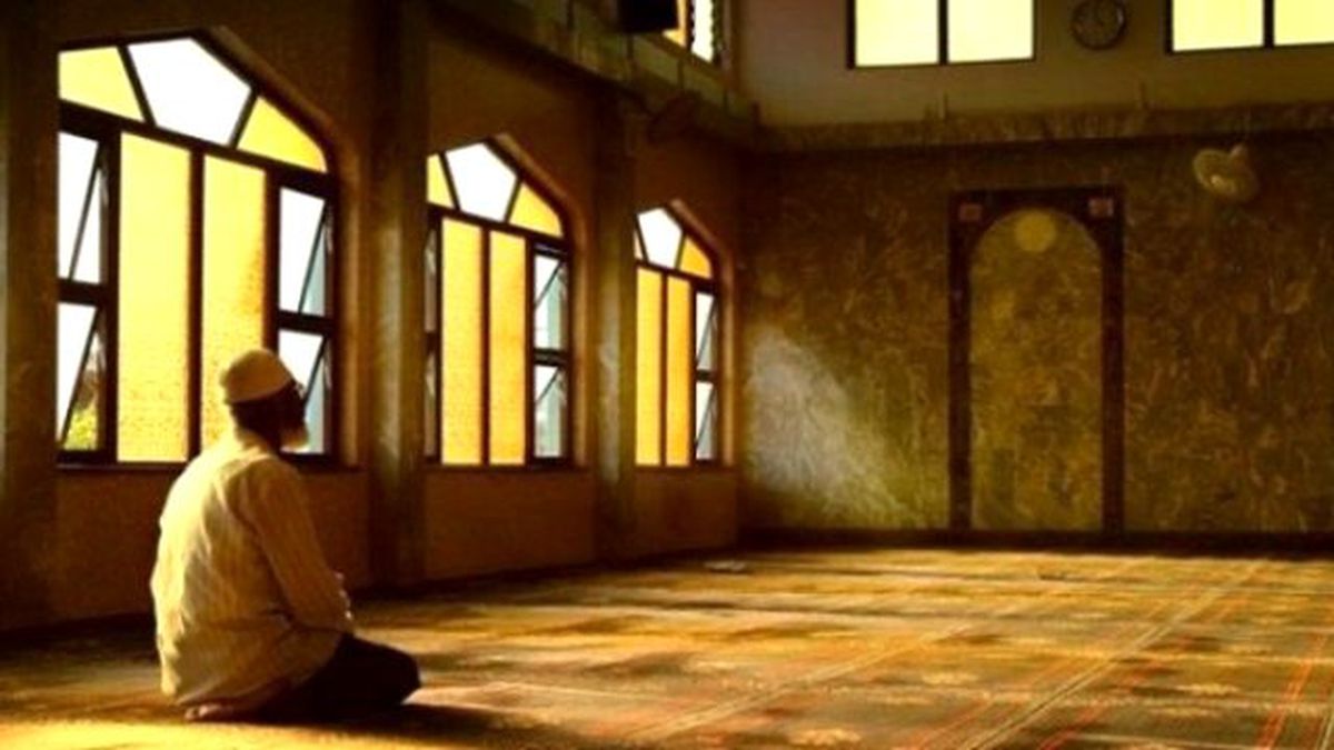 İtikaf İçin Camiye Kapandı