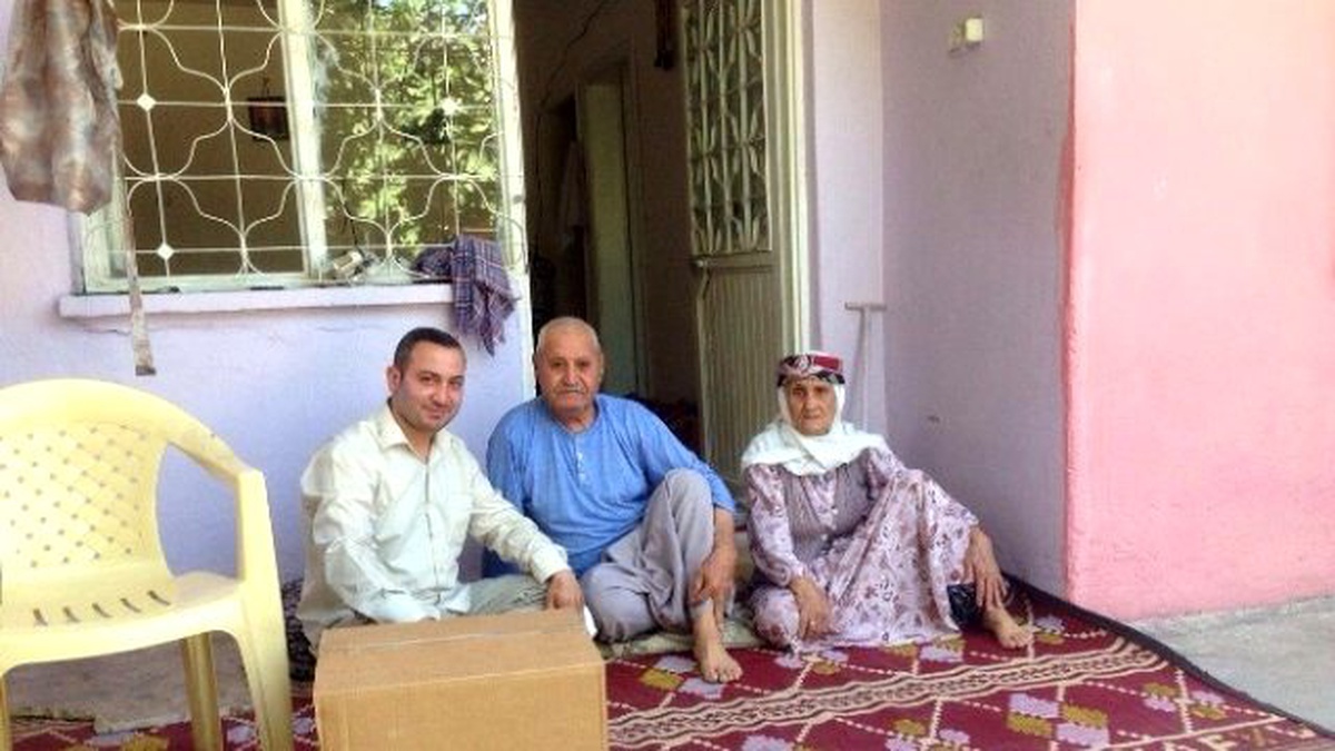 Maddi Durumu İyi Olmayan Ailelere Yardım Kolileri Ulaştırılıyor