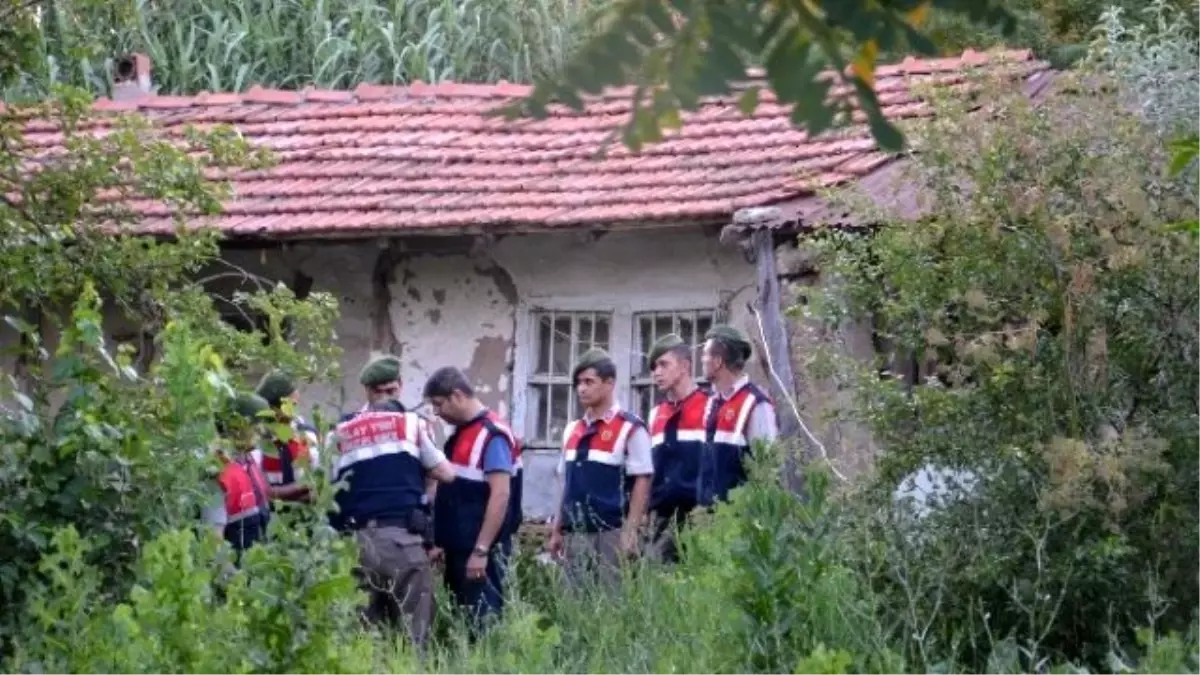 Öldürdüğü Kişinin Maaşını Çekerken Yakalandı