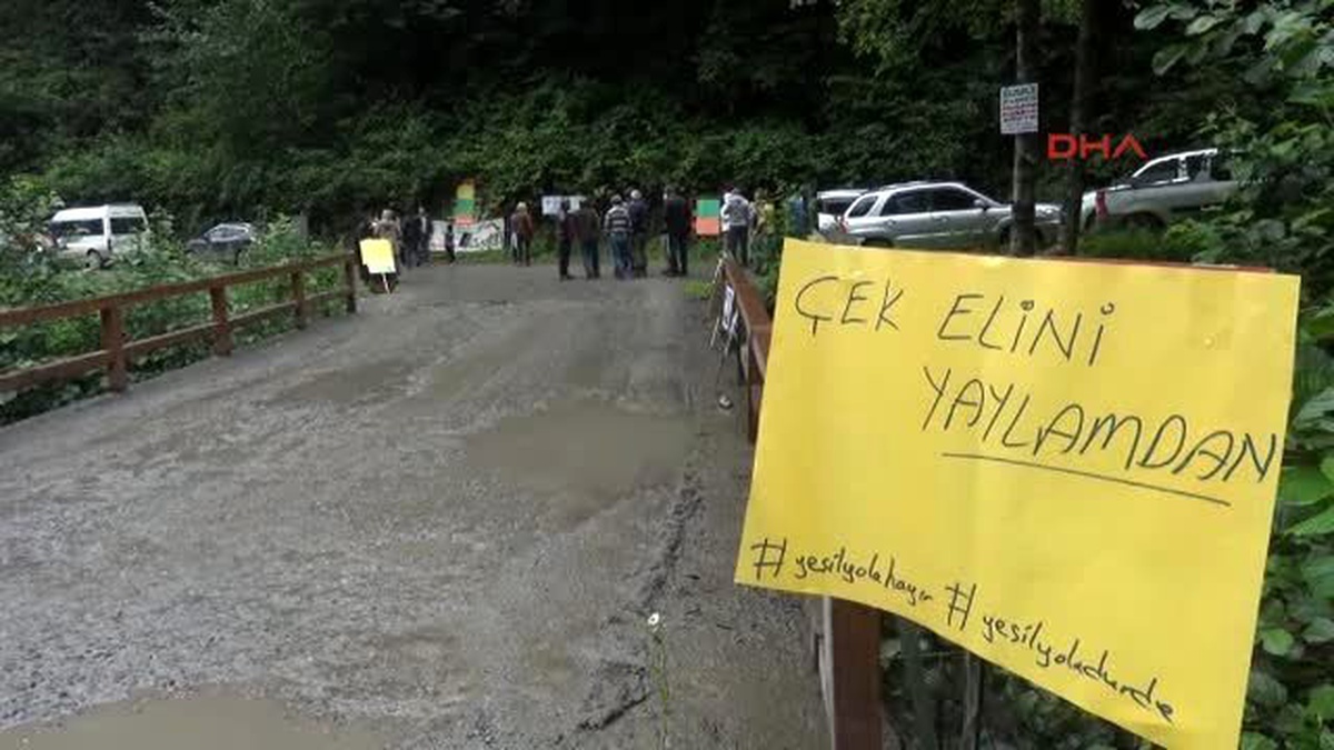 Rize Yeşil Yol İçin Gelen İş Makinelerinin Önünü Horonla Kestiler Vadiye Sokmadılar