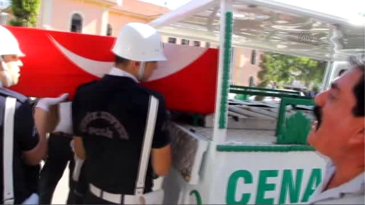 Şehit Polis Memuru Bünyamin Torğut\'un Cenazesi