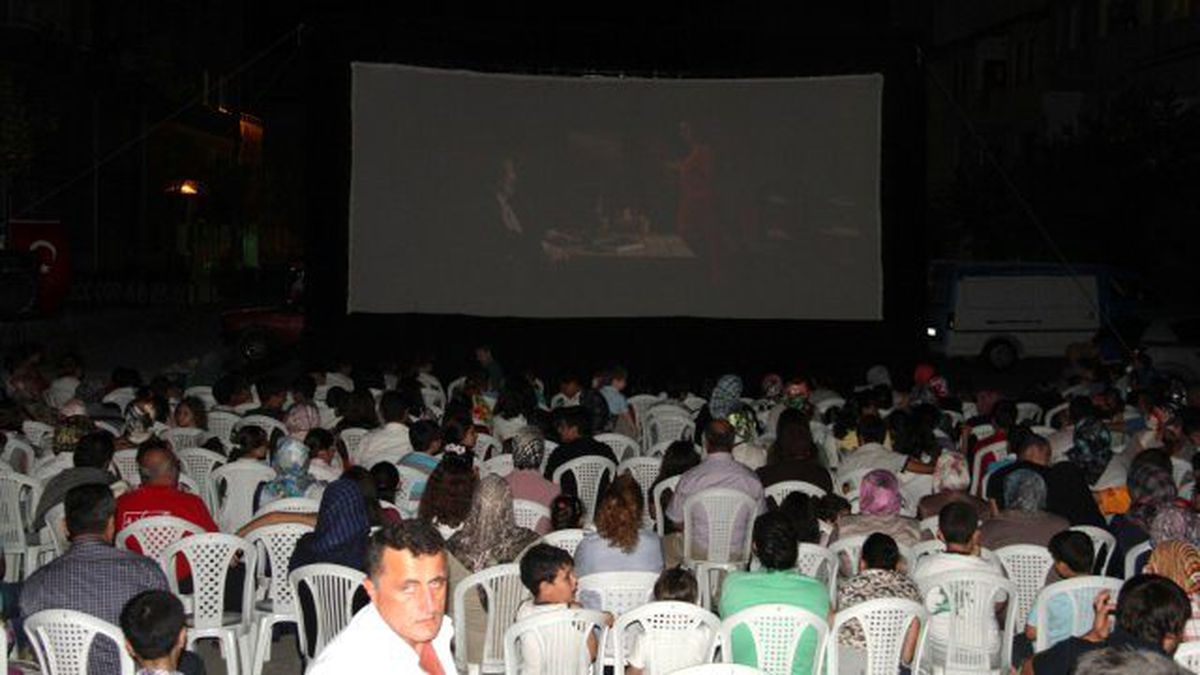Sinema Kumpanyası Başlıyor