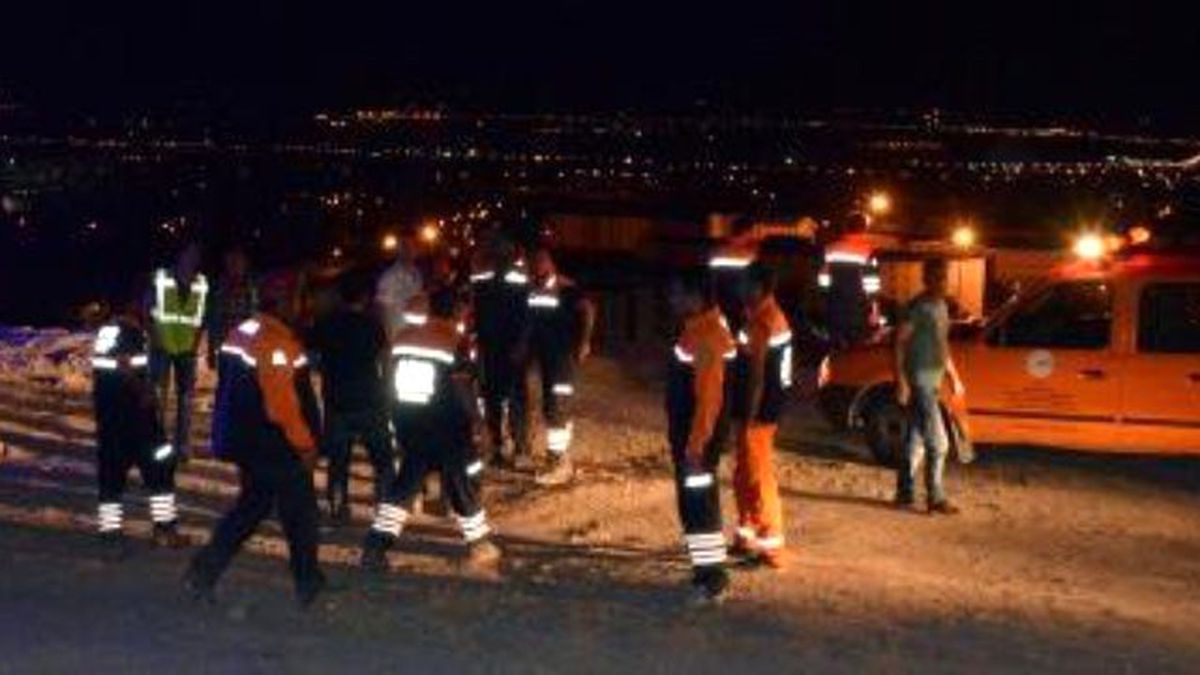 Two Workers Wounded İn Second Landslide At Erzurum Ski Complex