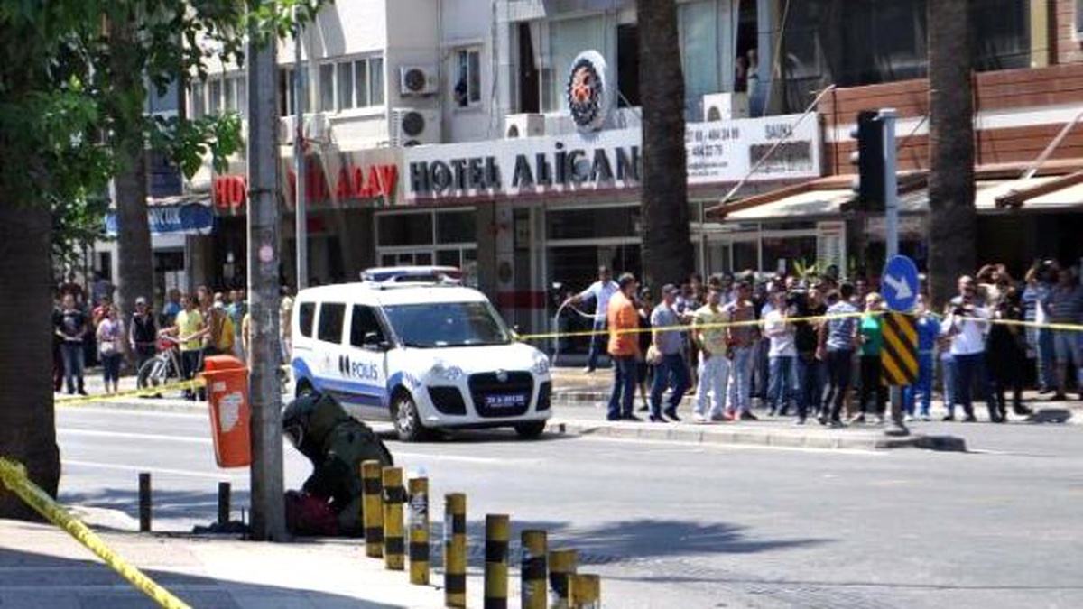 Unutulan Valiz Bomba Paniğine Neden Oldu