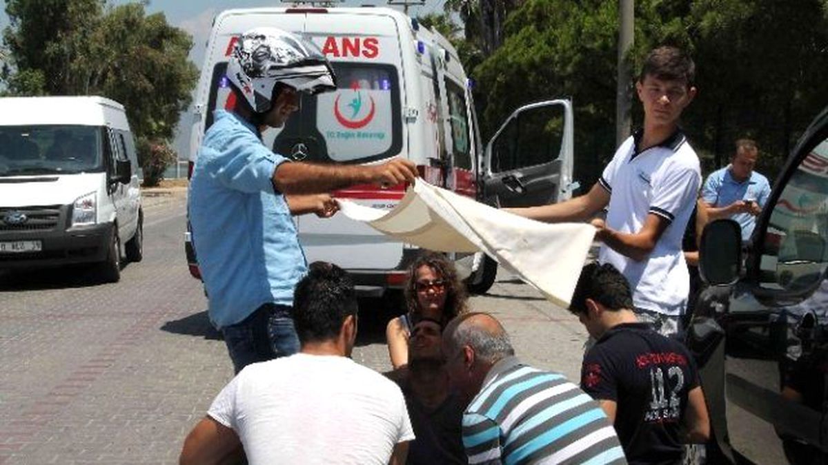 Yaralıları Masa Örtüsüyle Sıcaktan Korudular