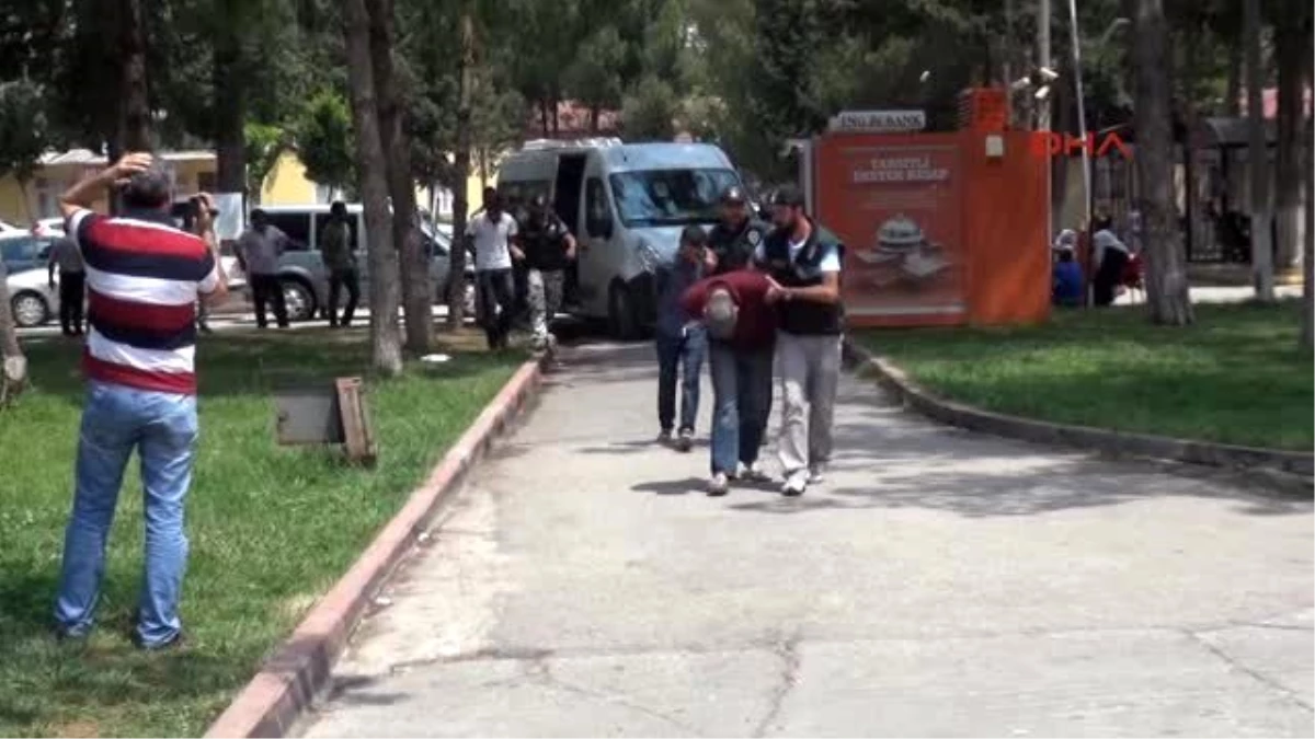 Adana Polisi, 1 Ton Esrar Ele Geçirdi