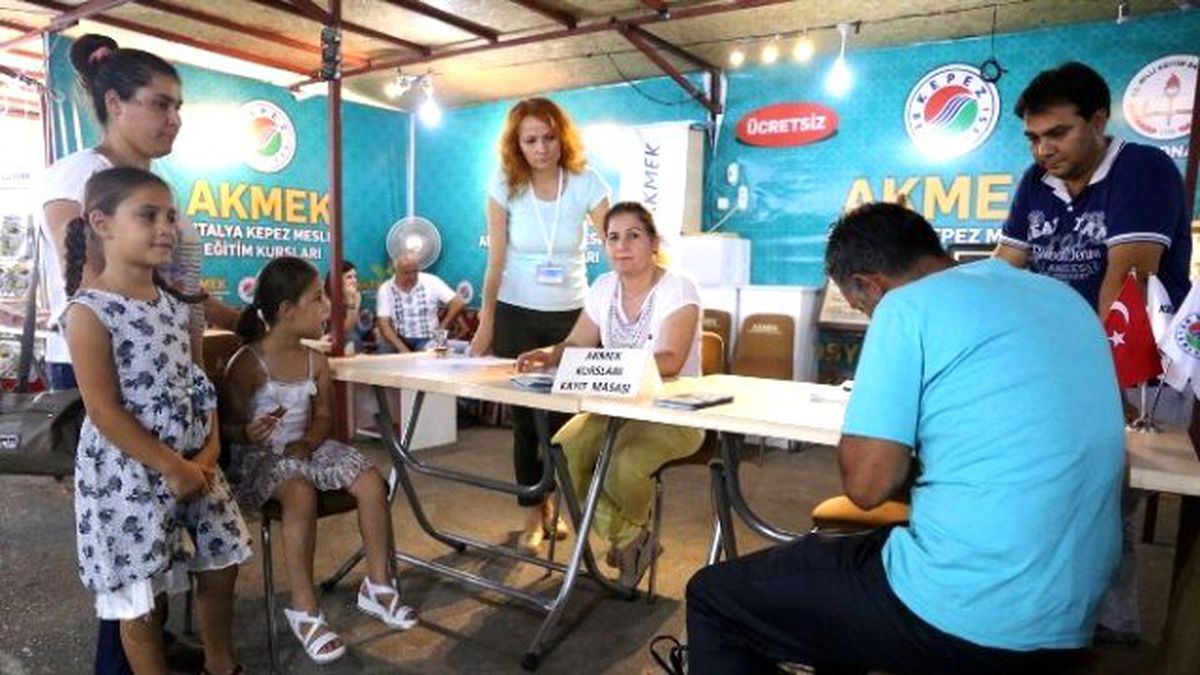 Akmek Stantlarına Yoğun İlgi