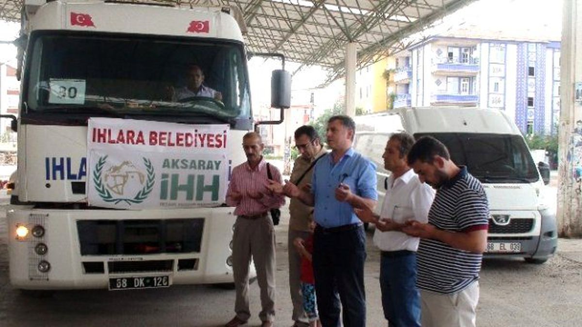 Aksaray İHH\'dan Suriyelilere Yardım