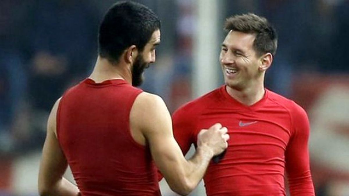 Arda Turan, 6 Ay İçin Takımdan Ayrılmayacak