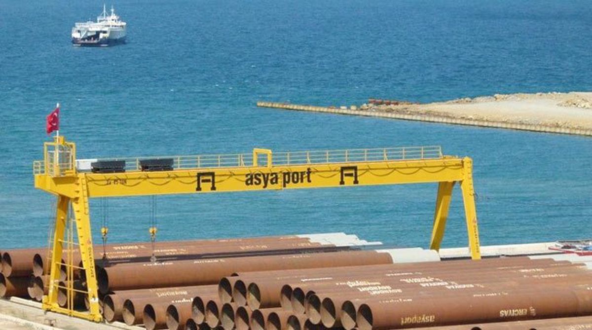 Asyaport Limanı, İlk Gemisini Ağırladı