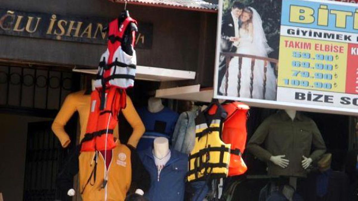 Can Yeleği Satışı Her Yerde