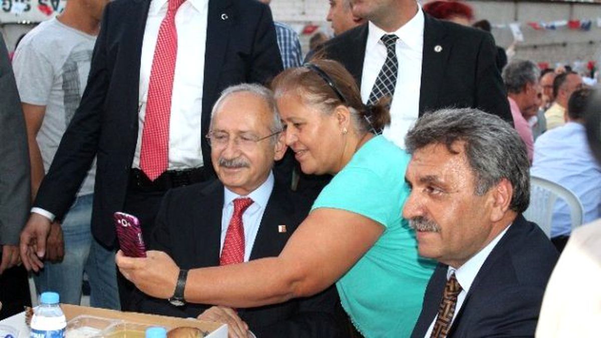 CHP Genel Başkanı Kılıçdaroğlu Halk İftarına Katıldı