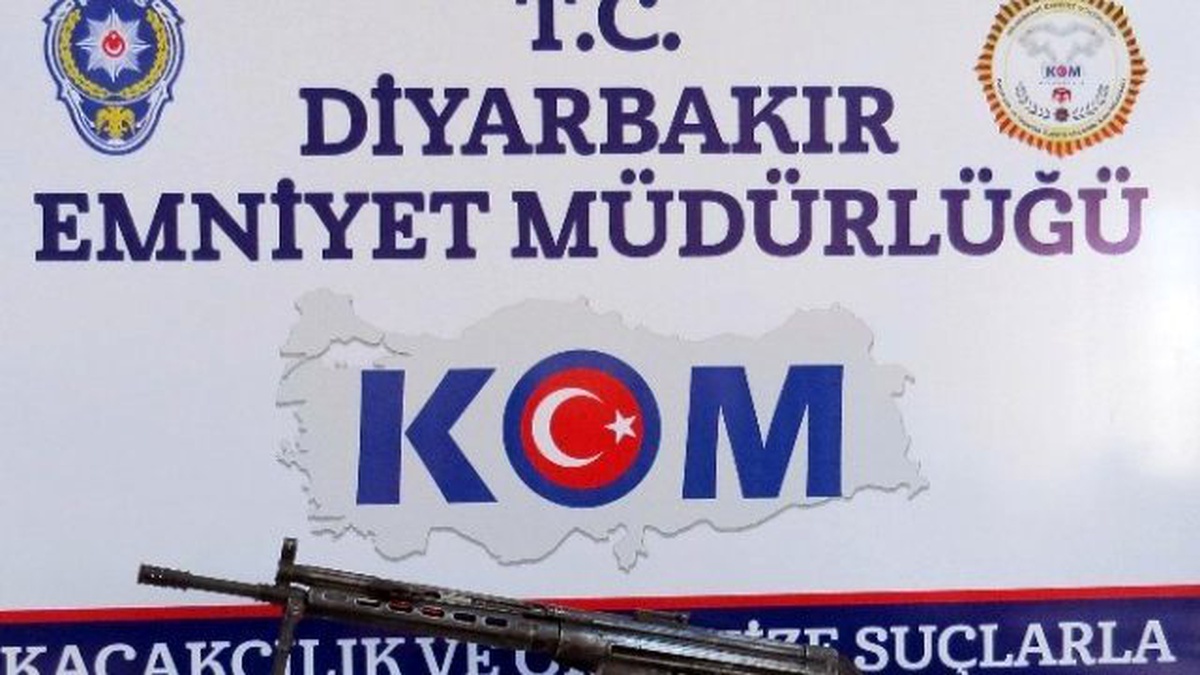 Diyarbakır\'da Silah Ticareti Yapanlara Eş Zamanlı Operasyon