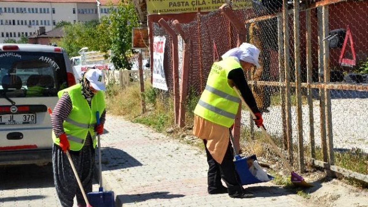Ereğli\'de Temizliğe Kadın Ele Değdi