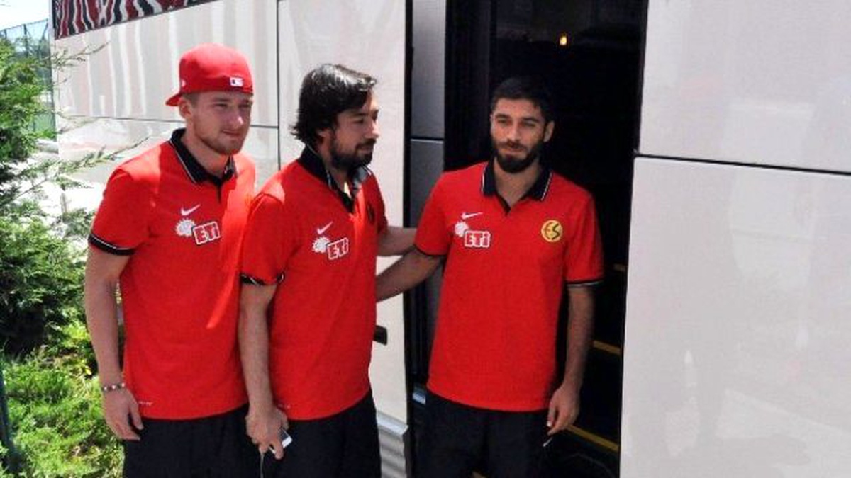 Eskişehirspor Kartepe Kampına Uğurlandı
