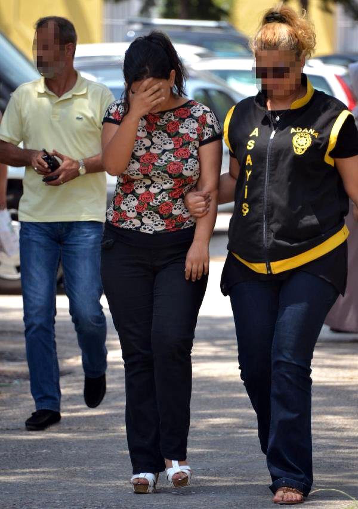 Fuhuşta Yakalandı, Sağlık Kontrolüne Ağlayarak Gitti