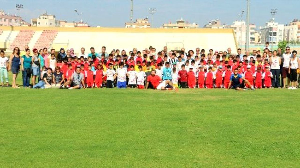 Futbolun Yıldızları Yetişiyor