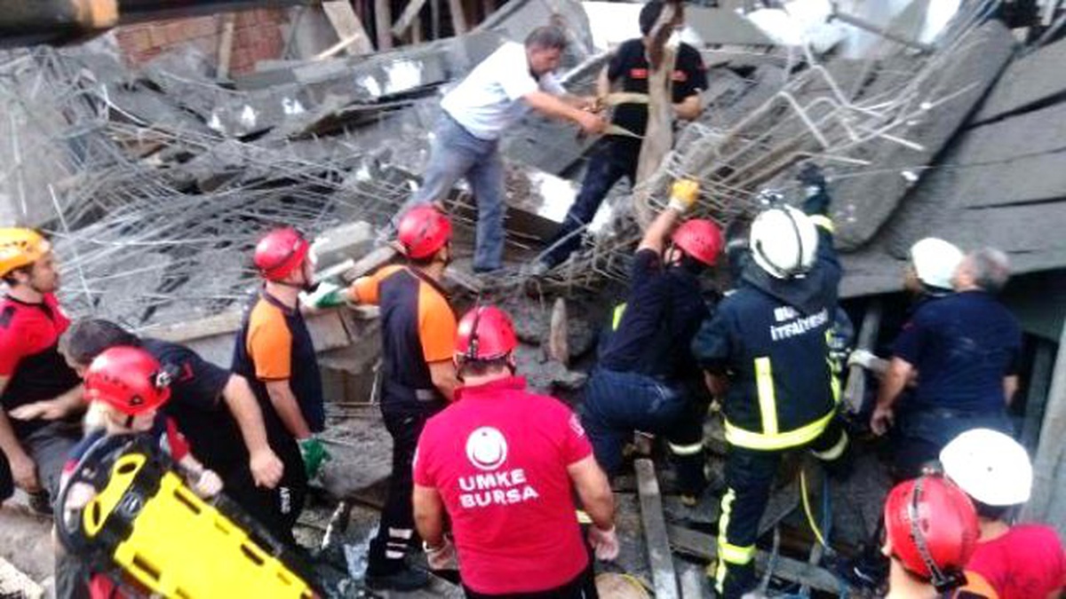 Göçük Altında Kalan İşçi Organları ile Hayat Verdi