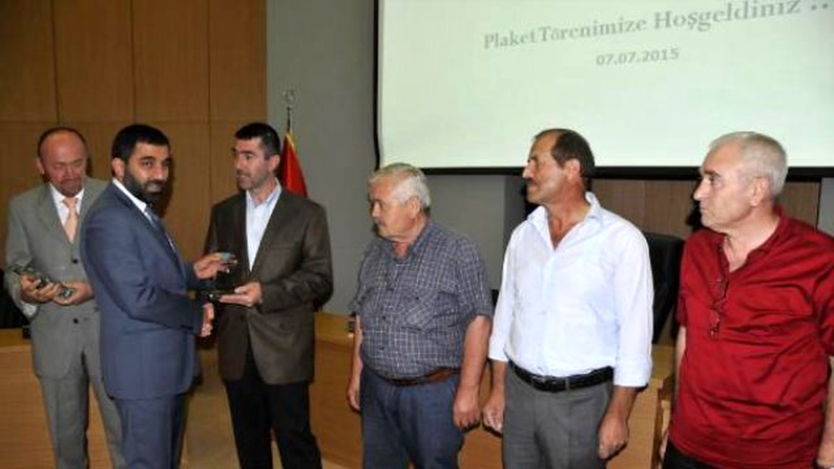 Koto\'dan 40 Yılı Dolduran Üyelere Plaket