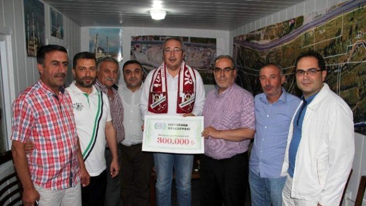 Nevşehirspor\'a Belediyeden Maddi Destek