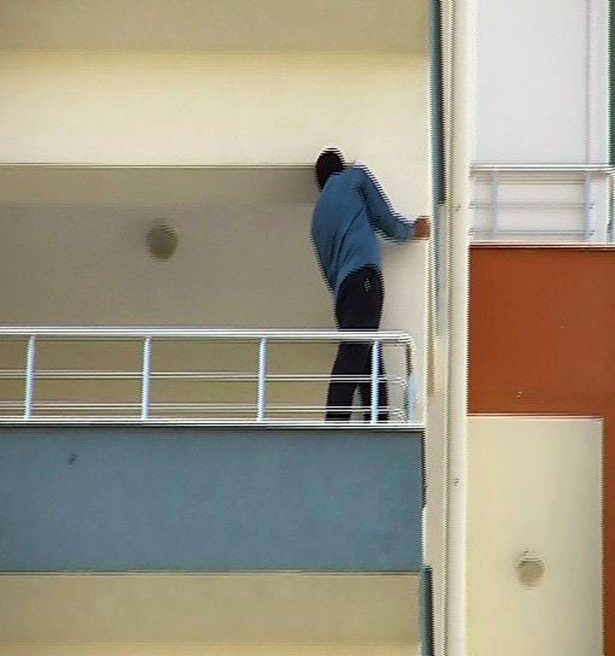 Kar Maskeli İntihar Girişimi