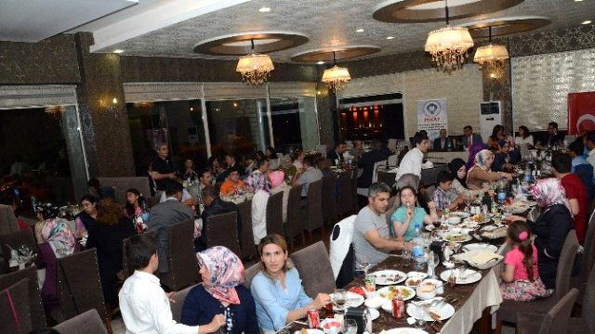 Pekay\'dan İftar Yemeği