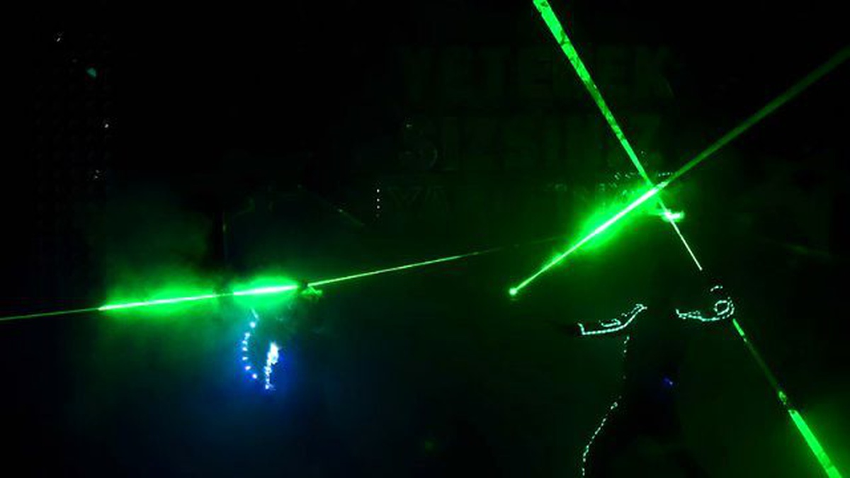 Soul Of The Mask Laser Man\'in Yarı Final Performansı