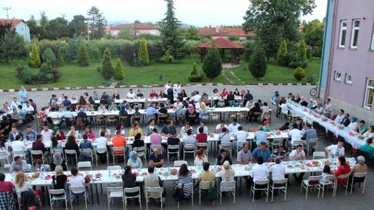 Tarım İl Müdürlüğü Personeli İftarda Bir Araya Geldi
