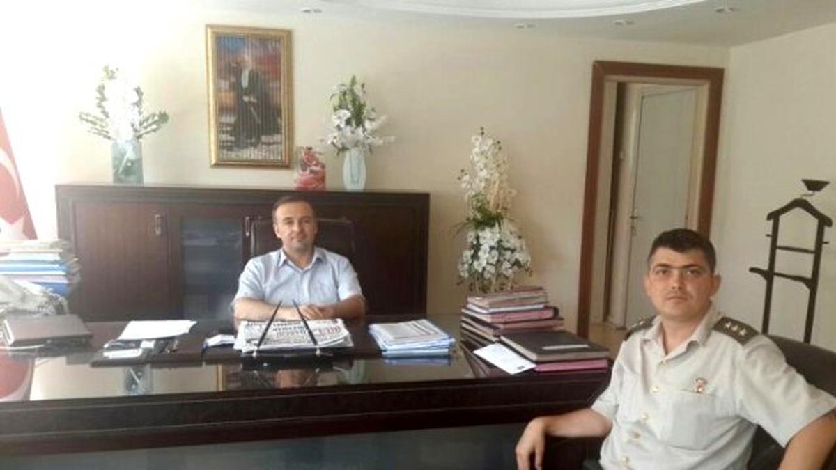 Tayini Çıkan Enginar, Kaymakam ile Vedalaştı