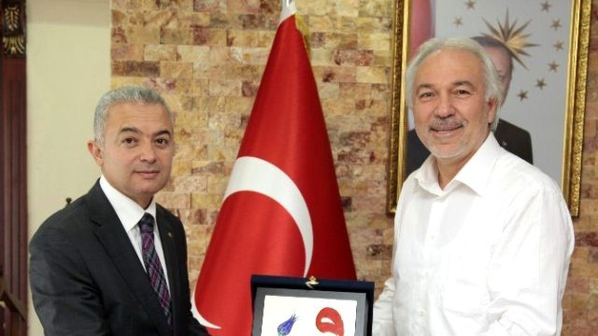 Törenlerde Hitabıyla Coşan ve Coşturan Vali Yardımcısı Kütahya\'ya Veda Ediyor