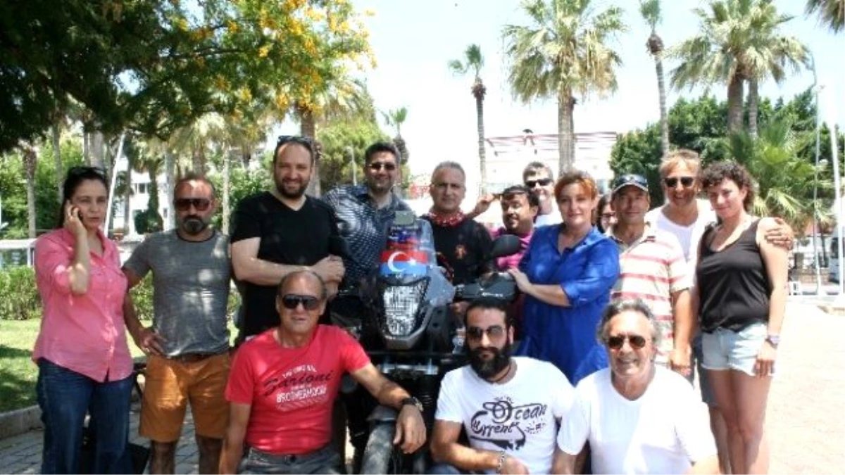 Türk Motorcu Uygur Tükleri\'ne Destek İçin Yola Çıktı