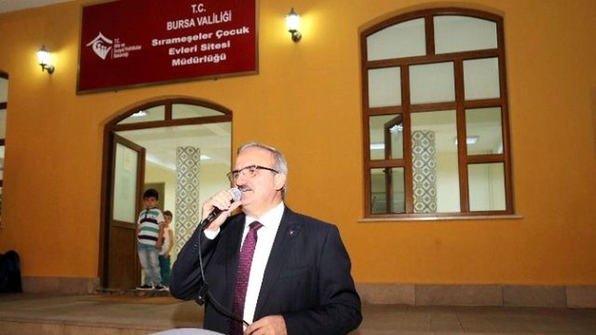 Vali Karaloğlu Sevgi Evleri\'ne Misafir Oldu