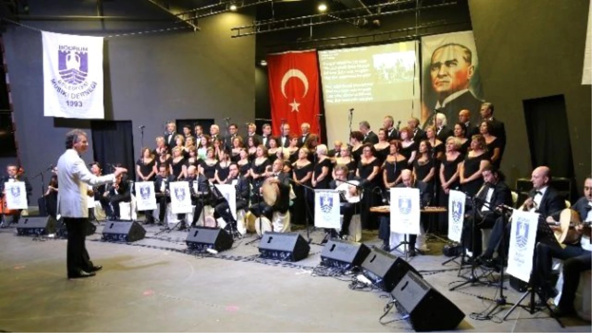 Bodrum Kalesi\'nde Türk Sanat Müziği Şöleni