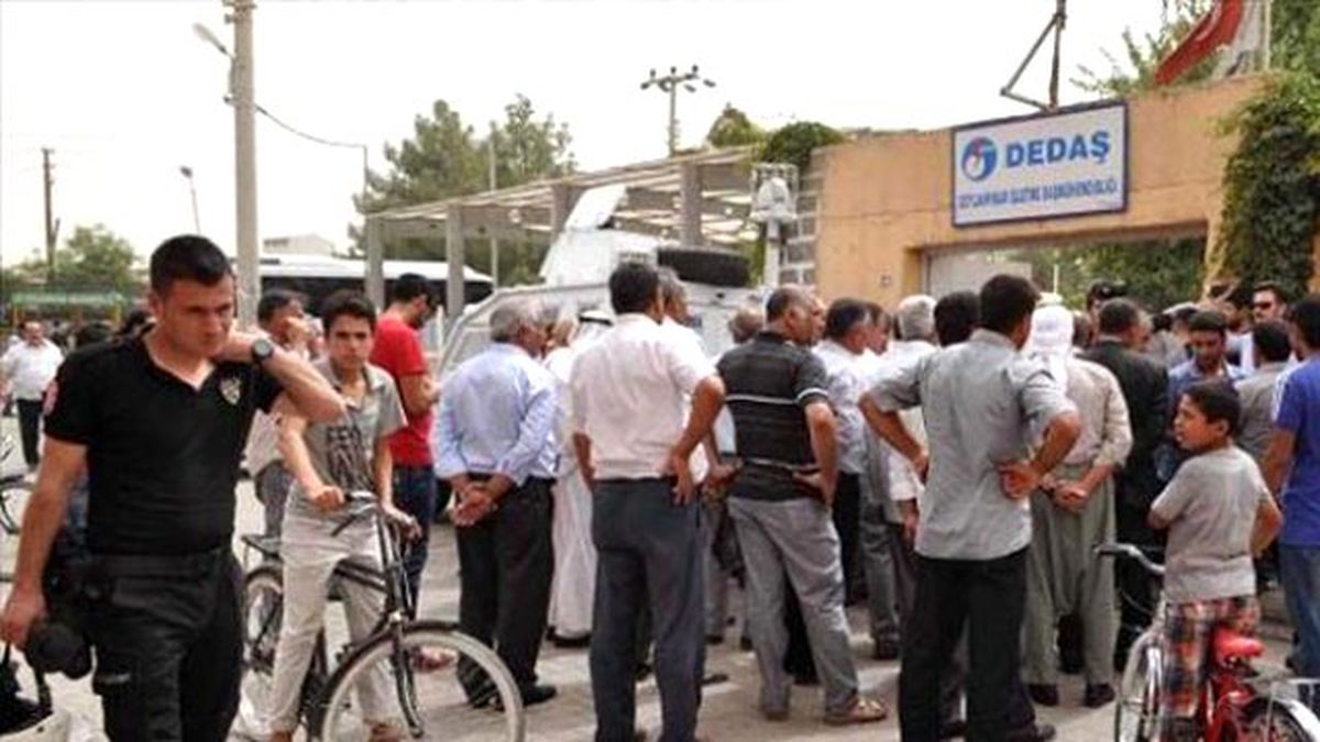 Ceylanpınar, Bıçak Sırtında