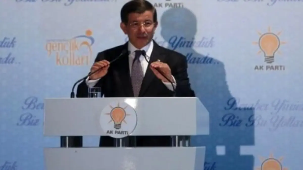 Davutoğlu\'ndan Hodri Meydan