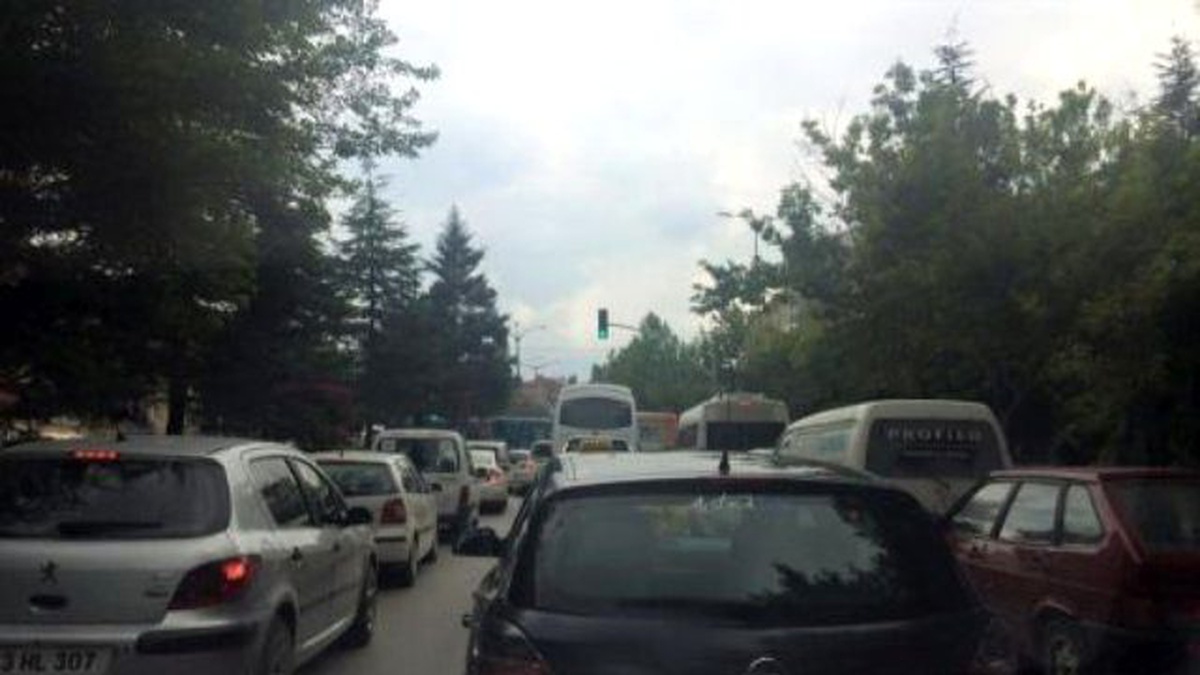 Eskişehir\'de Trafiğe Kayıtlı Araç Sayısı Arttıkça Artıyor