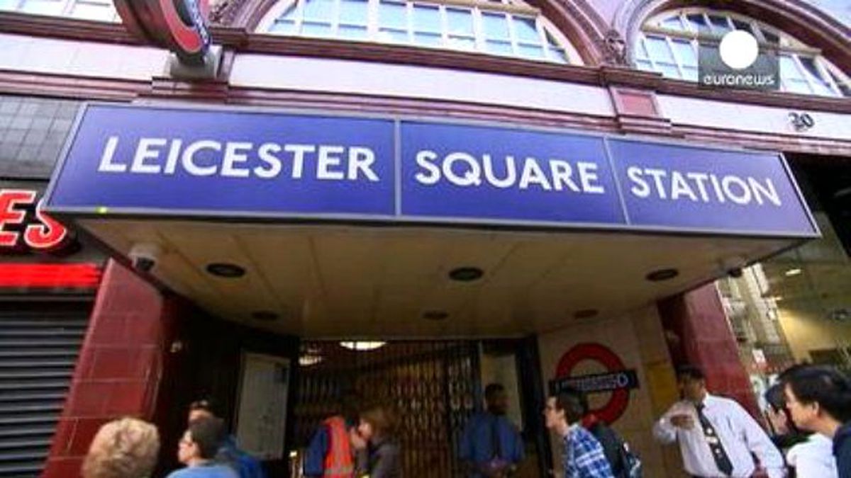 Londra\'da Metro Grevi Ulaşımı Felce Uğrattı